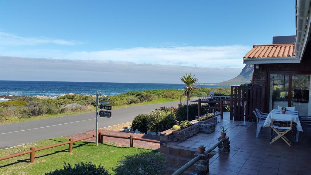 La Mer Seafront Selfcatering Accommodation קליינמונד חדר תמונה